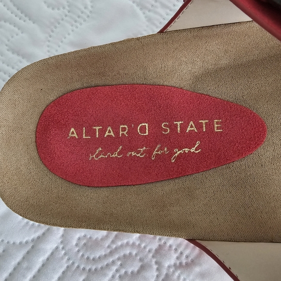 Altar'd State Serena Platform Sandals - Picture 10 of 16